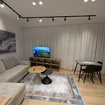 Ave\'S Elegance Apartments